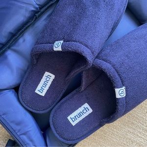 Brunch Slippers 8, NEW with bags